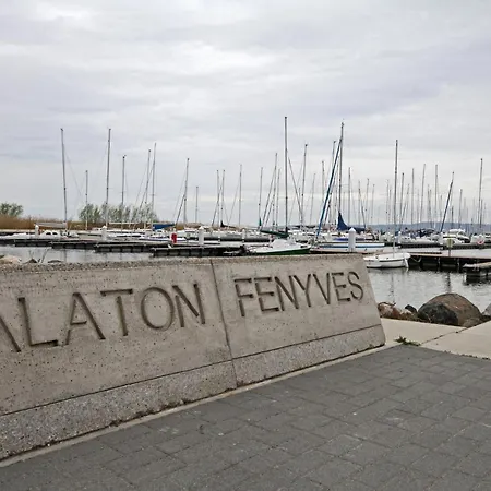 Sub Rosa Two-bedroom * Балатонфеньвеш