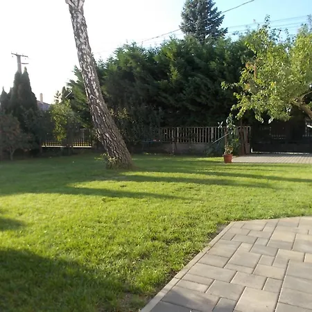 Sub Rosa Two-bedroom Апартаменты *